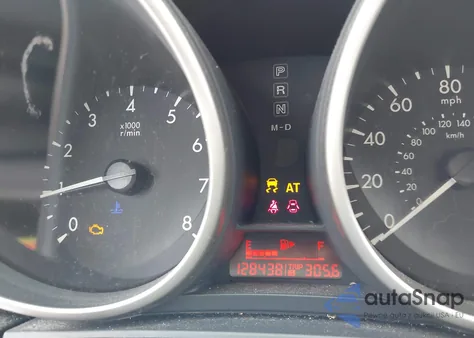 2011 Mazda Mazda3 I Touring z USA, uszkodzony, nr VIN JM1BL1VFXB1472772